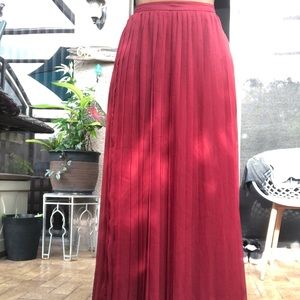 Pleated burgundy skirt from urban outfitters!